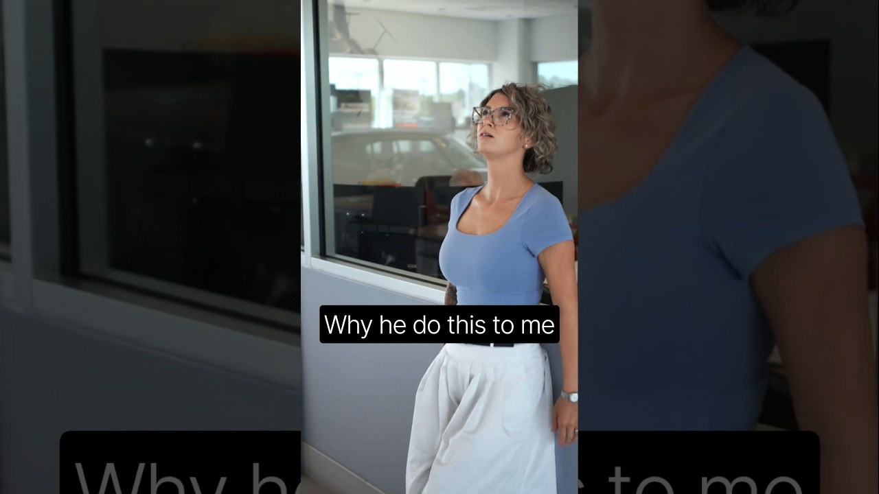 “A knife to the back”, video for Kramer Autoplex